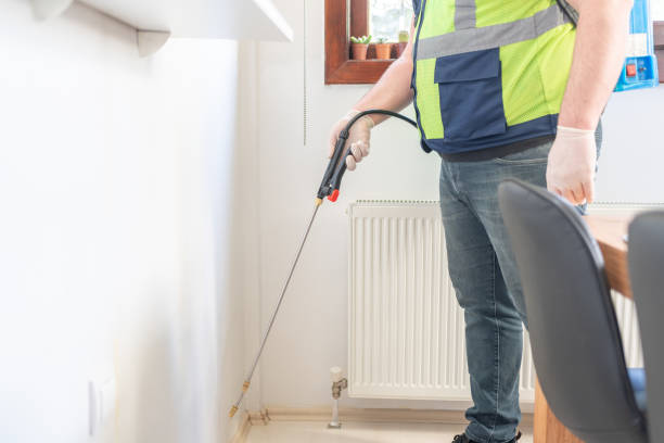 Best Exterminator Services  in Willamina, OR
